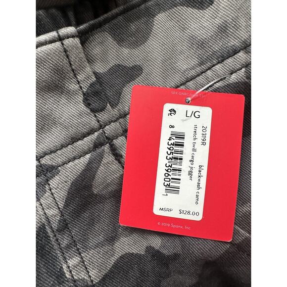 BNWT Spanx Stretch Twill Cargo Jogger Blackwash Camo Size Large - Picture 9 of 10